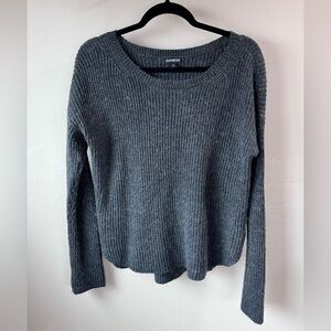 Express Deep Green Scoop Hem Pullover Women’s Cozy Sweater, Medium